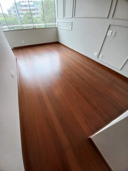 piso_restaurado Piso restaurado aplicação de verniz Novo